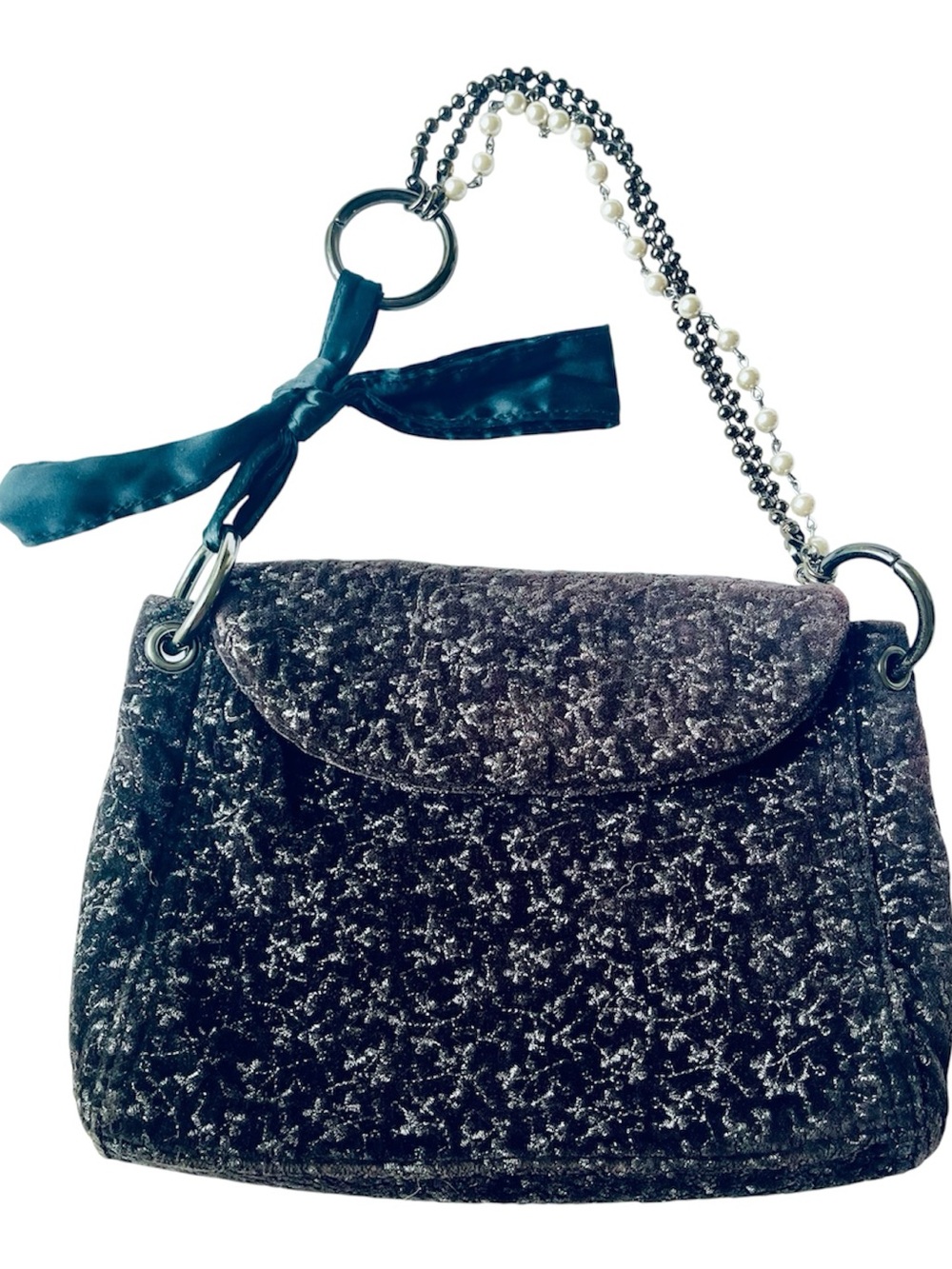 👜 Vintage Y2K Gap Textured
Velvet Evening Bag with Pearl
Chain & Bow pristine